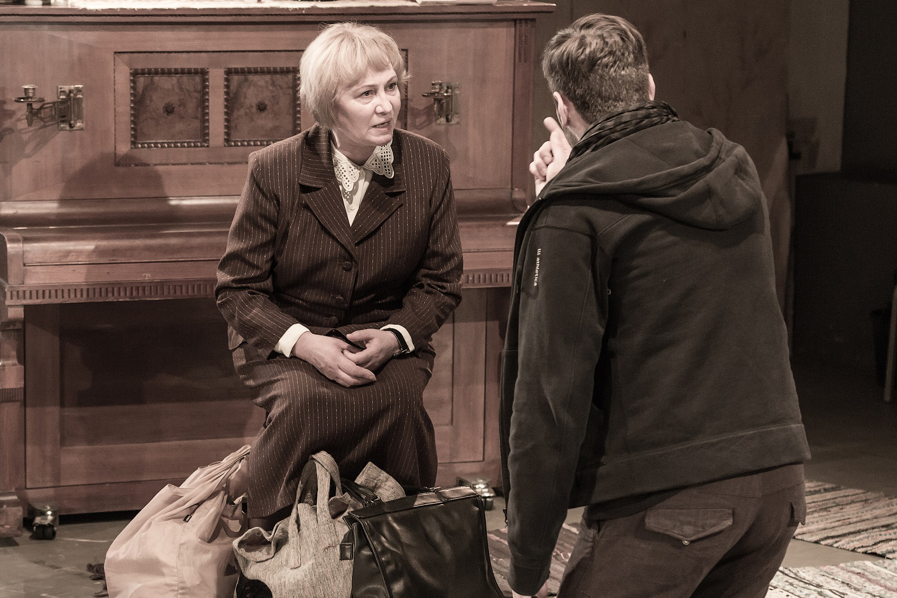 Marta – Lāsma Kugrēna, Andris – Jānis Āmanis // Foto – Gunārs Janaitis